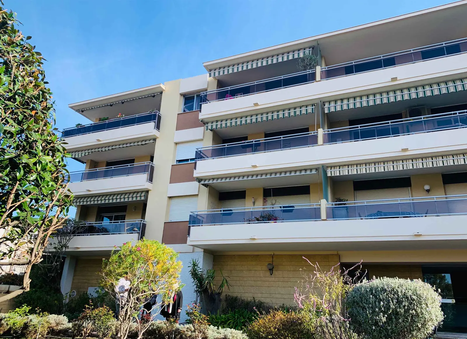 Balcons vitrés de résidence
